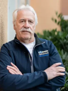 Hasan Günebakan - Fahrlehrer alle Klassen, Referent BKF